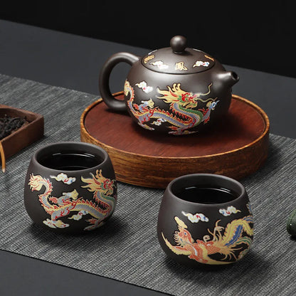 "Dragon's Brew: Color-Changing Clay Teapot - Handcrafted Elegance for Tea Enthusiasts!"